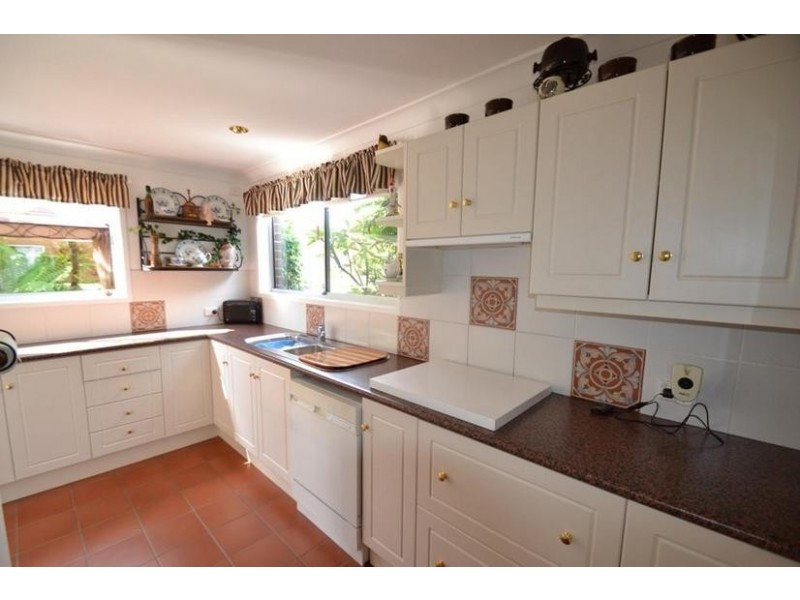 3 Davison Drive, Shoalhaven Heads NSW 2535