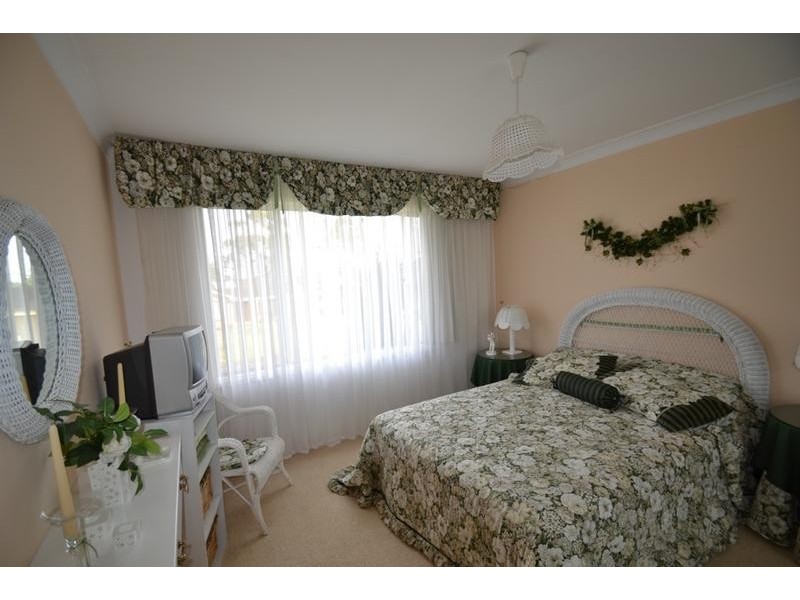 3 Davison Drive, Shoalhaven Heads NSW 2535