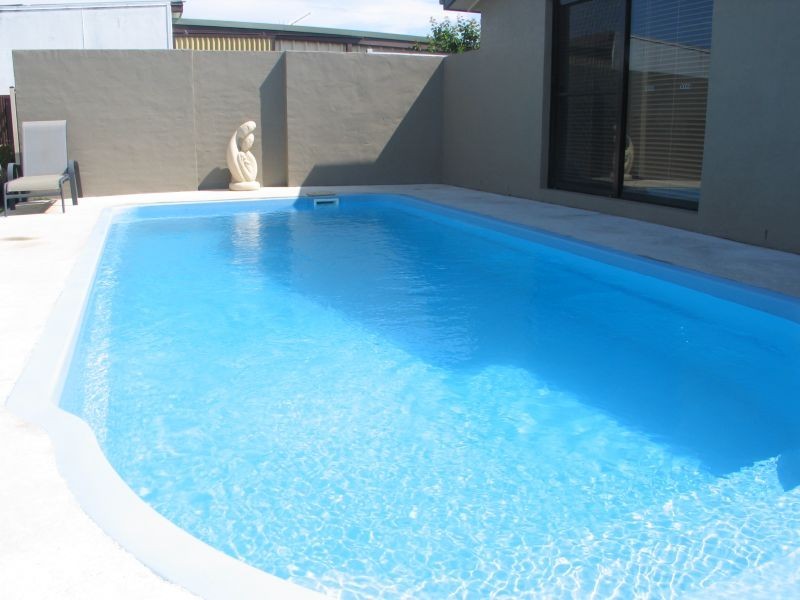 8 Oval Drive, Shoalhaven Heads NSW 2535