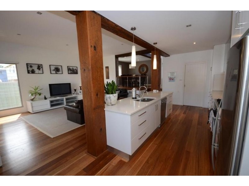 11 Staples Street, Shoalhaven Heads NSW 2535