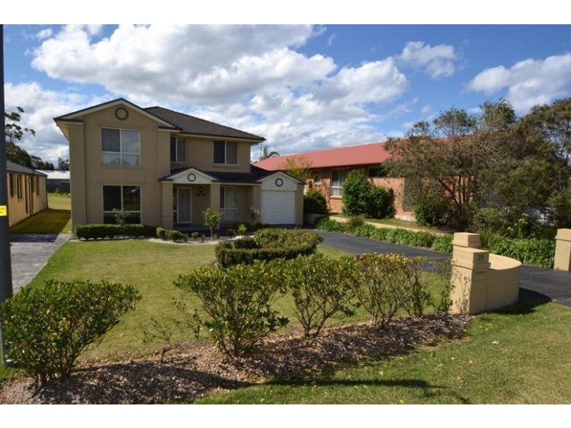 21 Ravenscliffe Road, Shoalhaven Heads NSW 2535