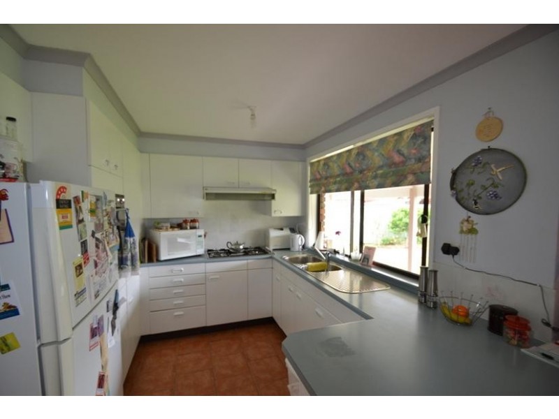 8 Boyd Street, Shoalhaven Heads NSW 2535