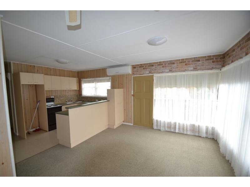 81 River Road, Shoalhaven Heads NSW 2535