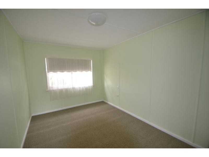 81 River Road, Shoalhaven Heads NSW 2535