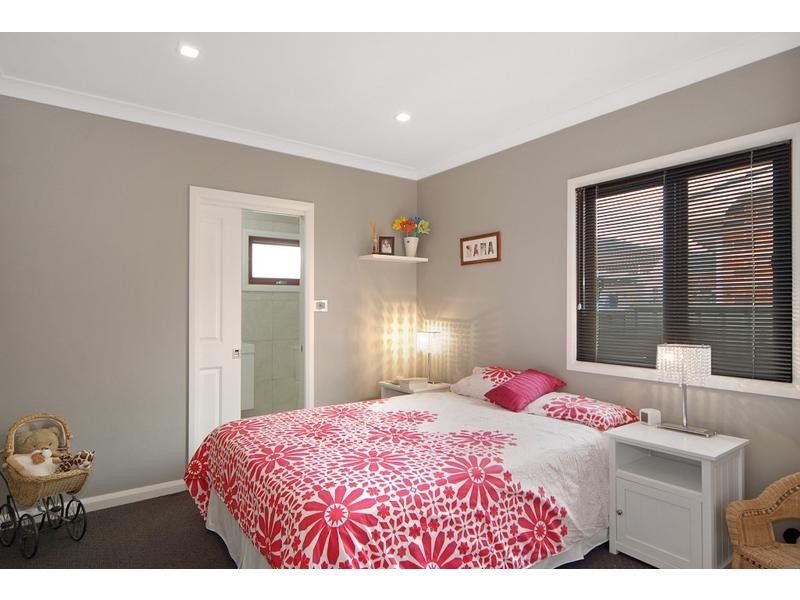 24 Amundsen Avenue, Shoalhaven Heads NSW 2535