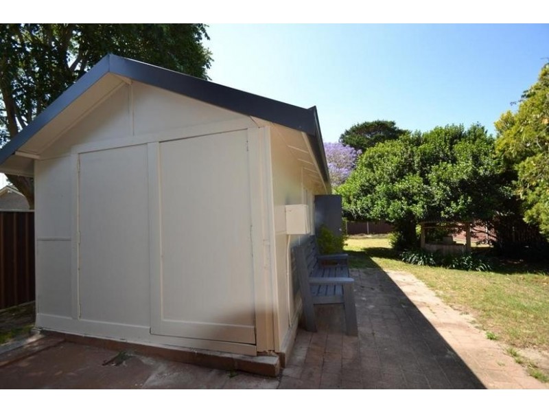 35 Ravenscliffe Road, Shoalhaven Heads NSW 2535