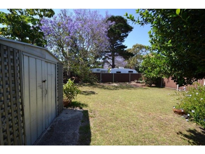 35 Ravenscliffe Road, Shoalhaven Heads NSW 2535
