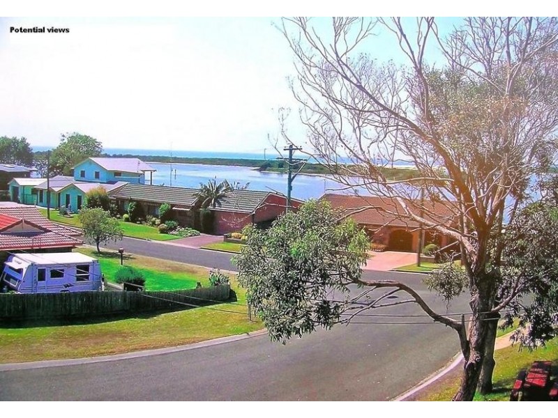 35 Bolt Street, Shoalhaven Heads NSW 2535