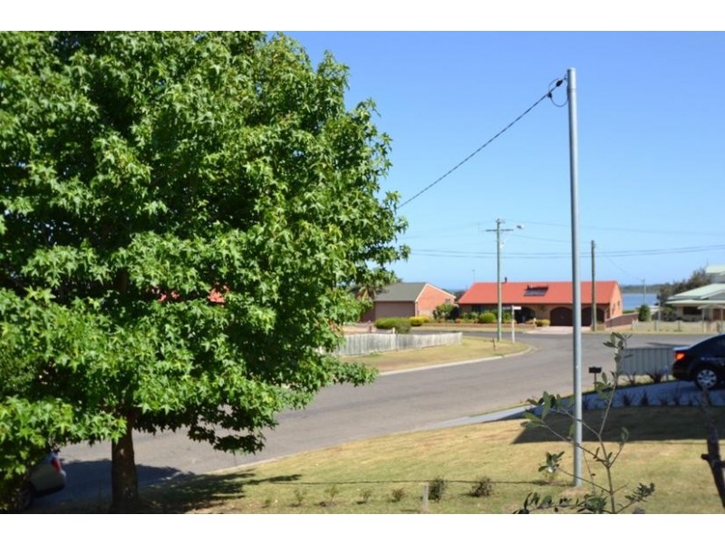 35 Bolt Street, Shoalhaven Heads NSW 2535