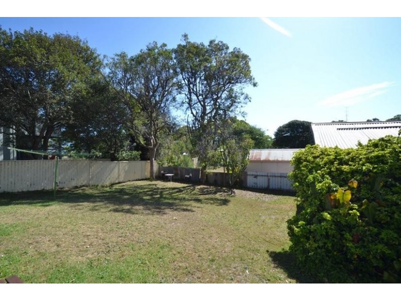 35 Bolt Street, Shoalhaven Heads NSW 2535