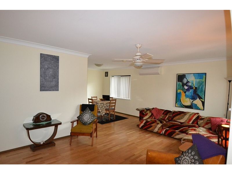 27 Ravenscliffe Road, Shoalhaven Heads NSW 2535