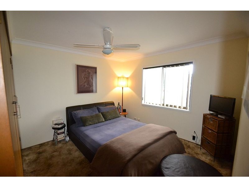 27 Ravenscliffe Road, Shoalhaven Heads NSW 2535