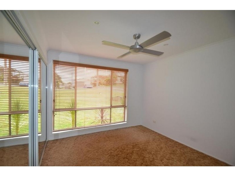 12 Renown Avenue, Shoalhaven Heads NSW 2535