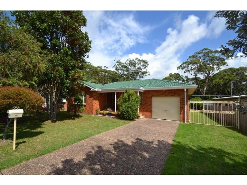 33 Jerry Bailey Road, Shoalhaven Heads NSW 2535