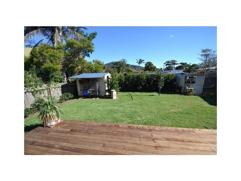 90 Scott Street, Shoalhaven Heads NSW 2535