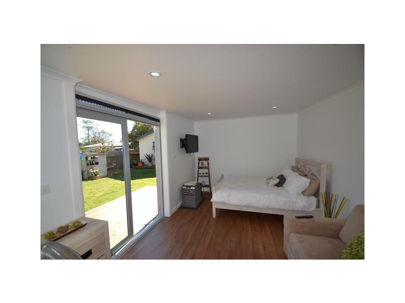 90 Scott Street, Shoalhaven Heads NSW 2535