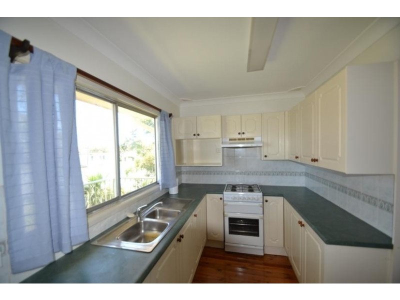 38 Golden Hill Avenue, Shoalhaven Heads NSW 2535