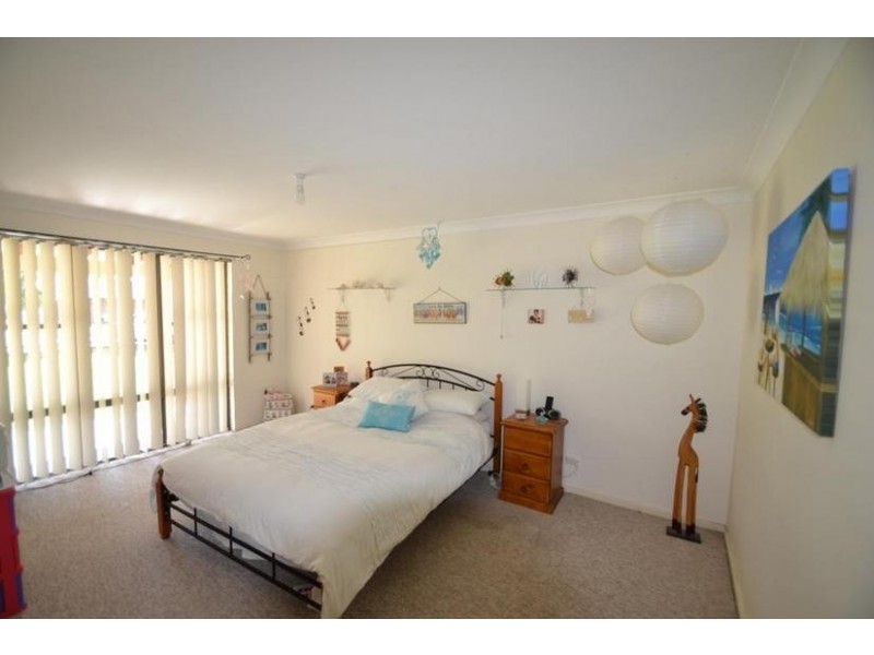 8 Cheltenham Drive, Shoalhaven Heads NSW 2535