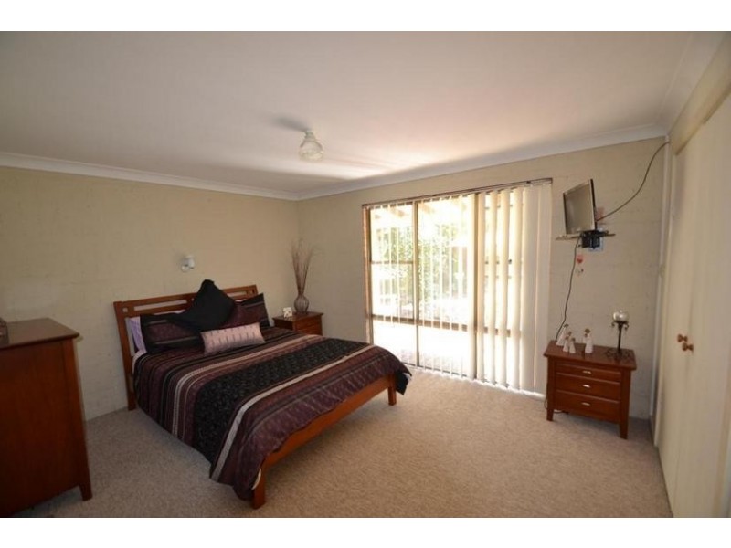 8 Cheltenham Drive, Shoalhaven Heads NSW 2535