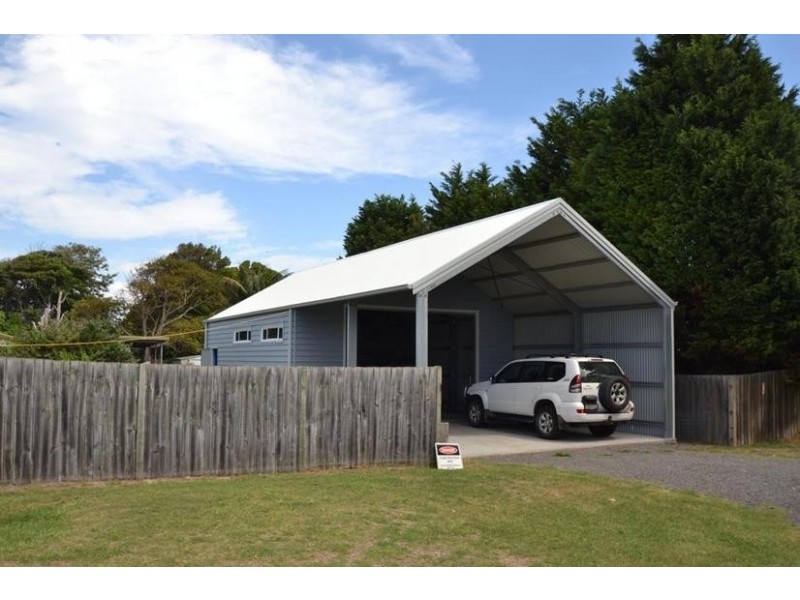 11 Lloyd Street, Shoalhaven Heads NSW 2535