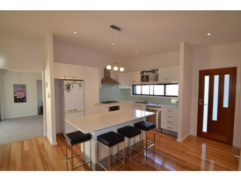 10 Scott Street, Shoalhaven Heads NSW 2535