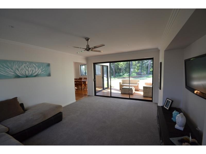 10 Scott Street, Shoalhaven Heads NSW 2535