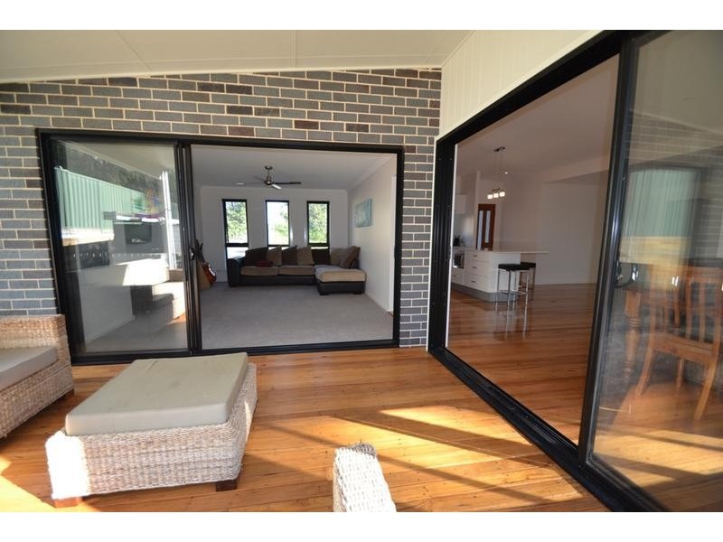 10 Scott Street, Shoalhaven Heads NSW 2535