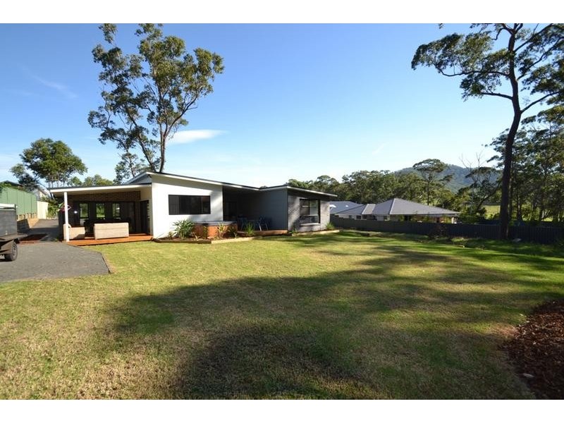 10 Scott Street, Shoalhaven Heads NSW 2535