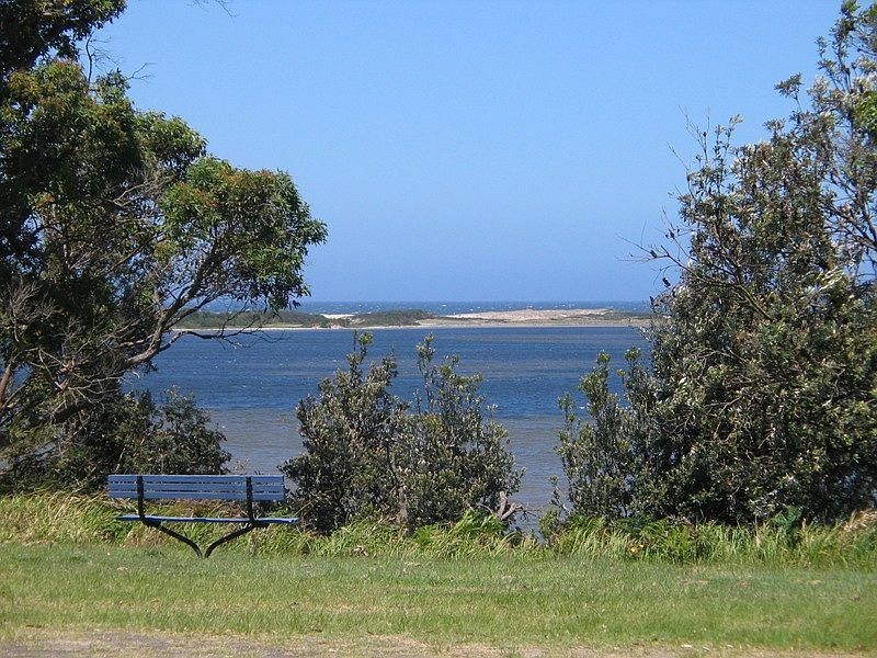 23 River Road, Shoalhaven Heads NSW 2535