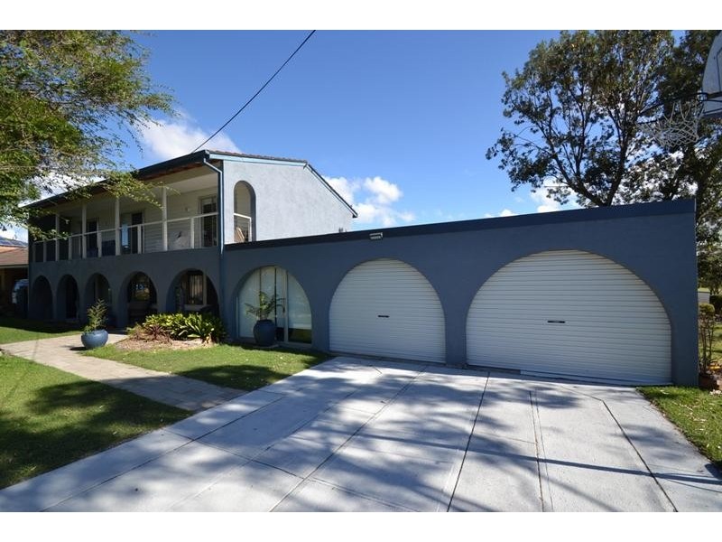 1 Throsby St, Shoalhaven Heads NSW 2535