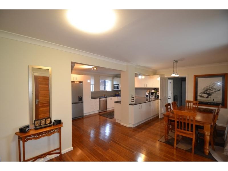 1 Throsby St, Shoalhaven Heads NSW 2535