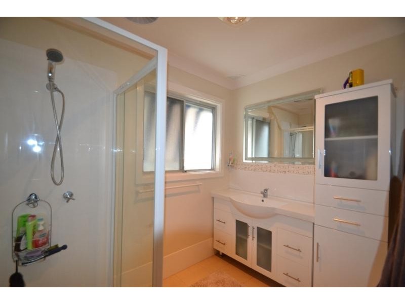 1 Throsby St, Shoalhaven Heads NSW 2535