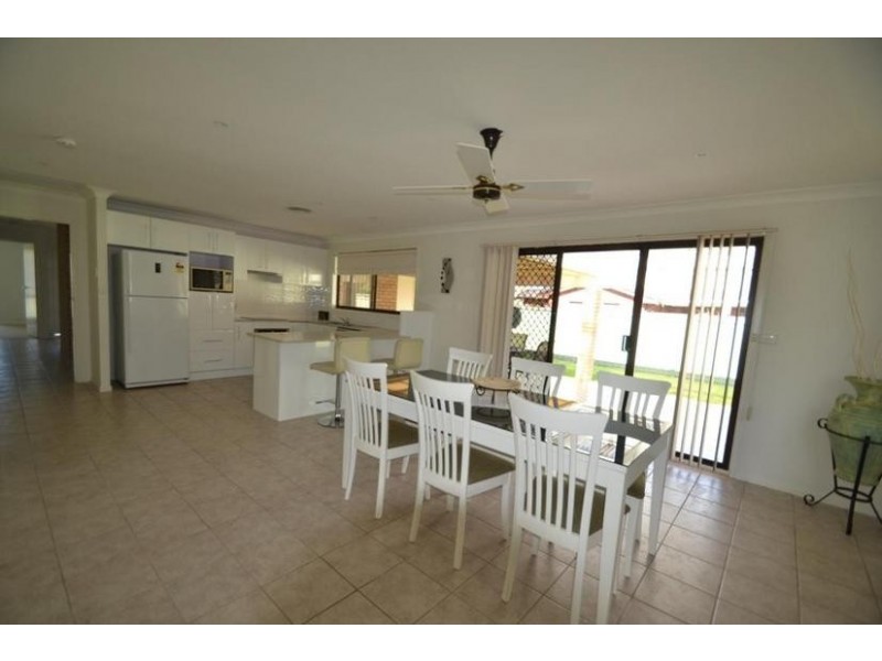 15 Mathews Street, Shoalhaven Heads NSW 2535