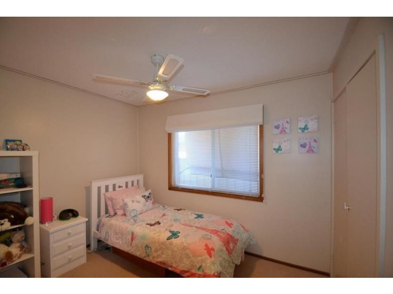 15 Ravenscliffe Road, Shoalhaven Heads NSW 2535