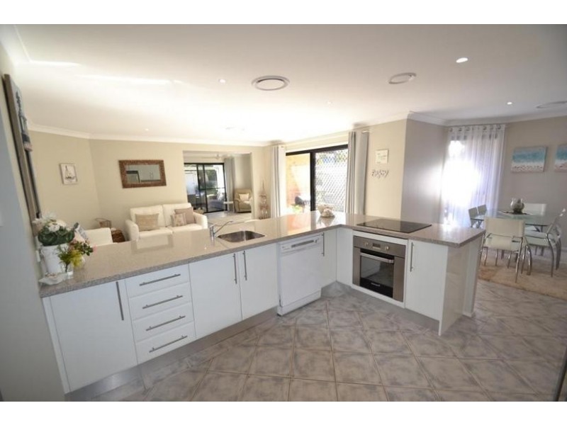 7 Mathews Street, Shoalhaven Heads NSW 2535