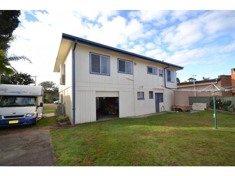 33 Aspinall Street, Shoalhaven Heads NSW 2535