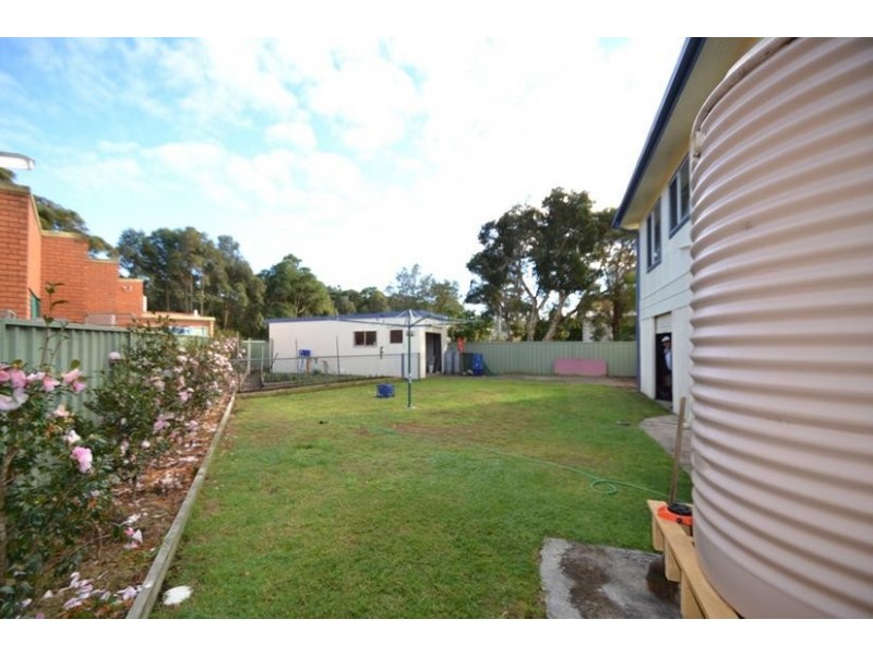 33 Aspinall Street, Shoalhaven Heads NSW 2535