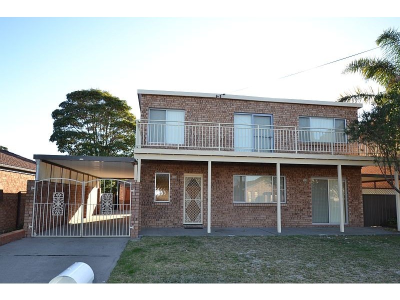 11 Woolstencraft Street, Shoalhaven Heads NSW 2535