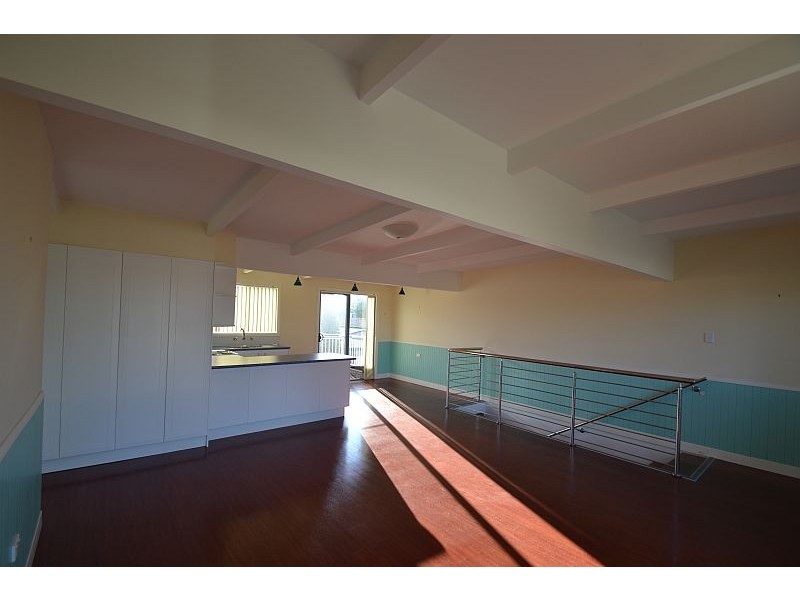 11 Woolstencraft Street, Shoalhaven Heads NSW 2535