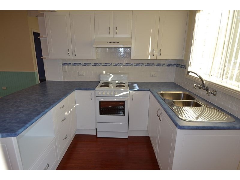 11 Woolstencraft Street, Shoalhaven Heads NSW 2535
