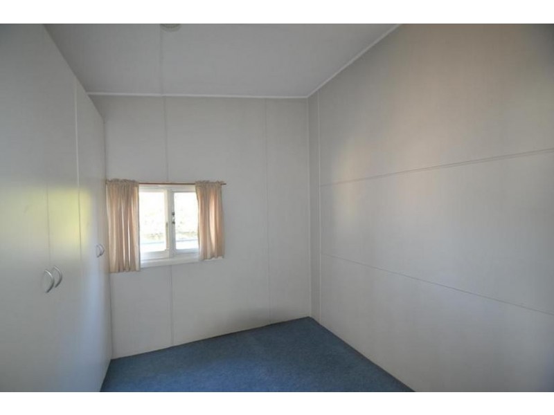 12 Ravenscliffe Road, Shoalhaven Heads NSW 2535