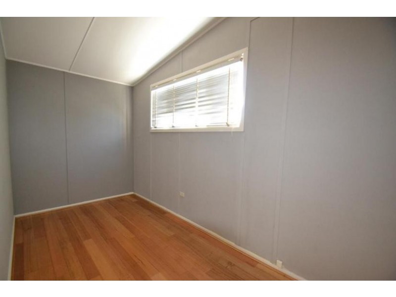 12 Ravenscliffe Road, Shoalhaven Heads NSW 2535