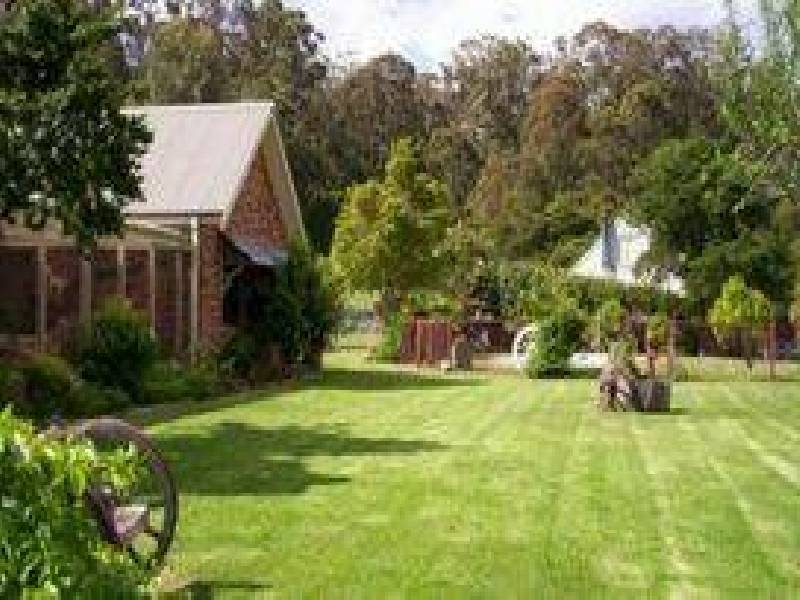 140 Comperton Road, Falls Creek NSW 2540