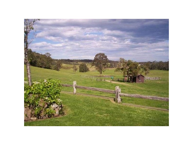 140 Comperton Road, Falls Creek NSW 2540
