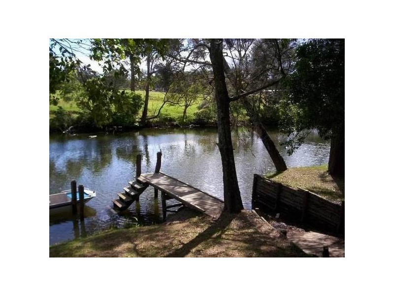 140 Comperton Road, Falls Creek NSW 2540