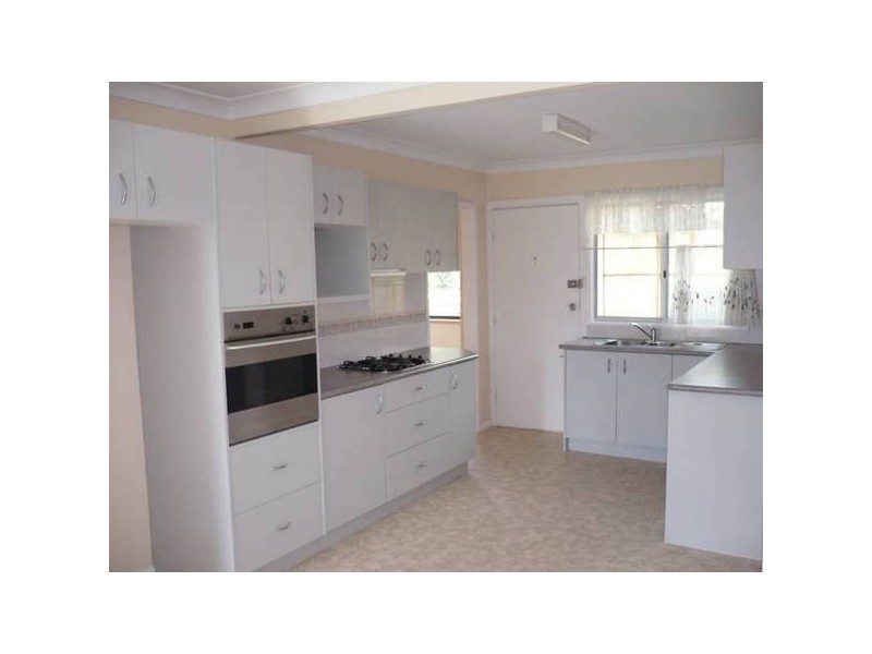 12 Woolstencraft Street, Shoalhaven Heads NSW 2535