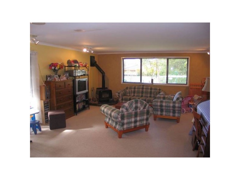 4 Boyd Street, Shoalhaven Heads NSW 2535