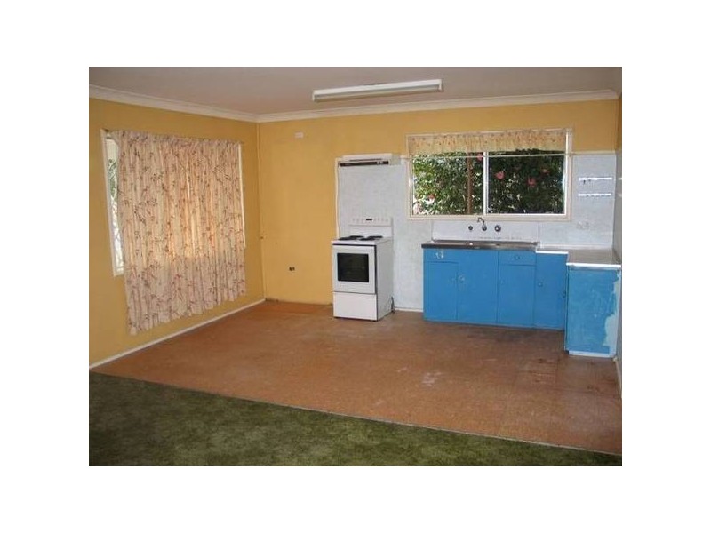 Renown Avenue, Shoalhaven Heads NSW 2535