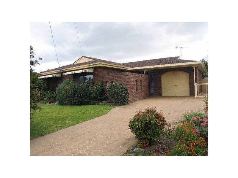 17 Amundsen Avenue, Shoalhaven Heads NSW 2535