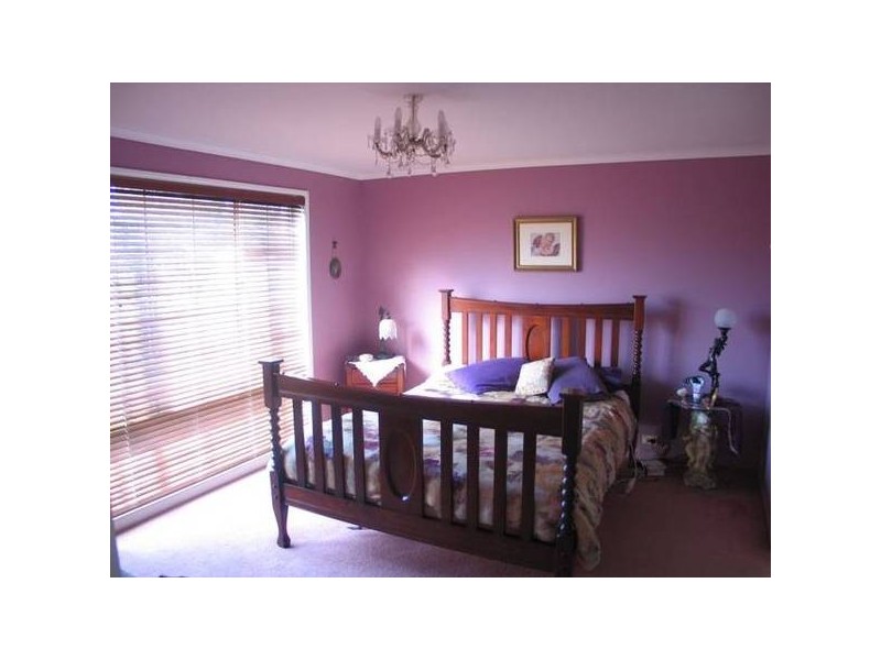 37 Jerry Bailey Road, Shoalhaven Heads NSW 2535